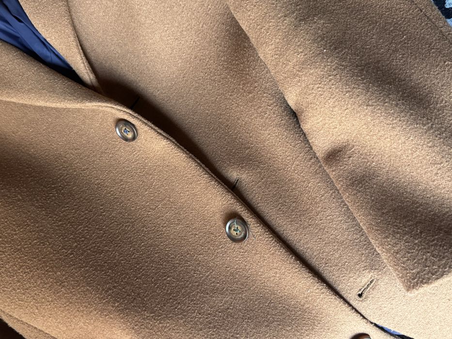 Sobretudo Camel Lion of Porches