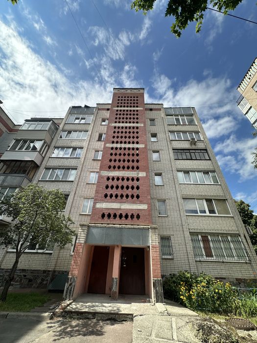 **ЦЕНТР! 37 кв.м. Сучасне Планування! Район Площі