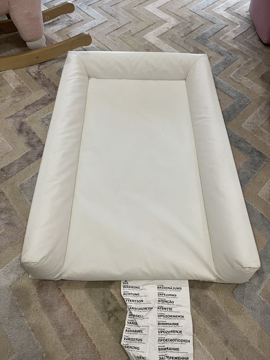 Muda fraldas IKEA