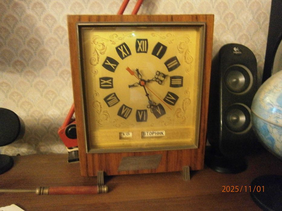 часы будильники механические.