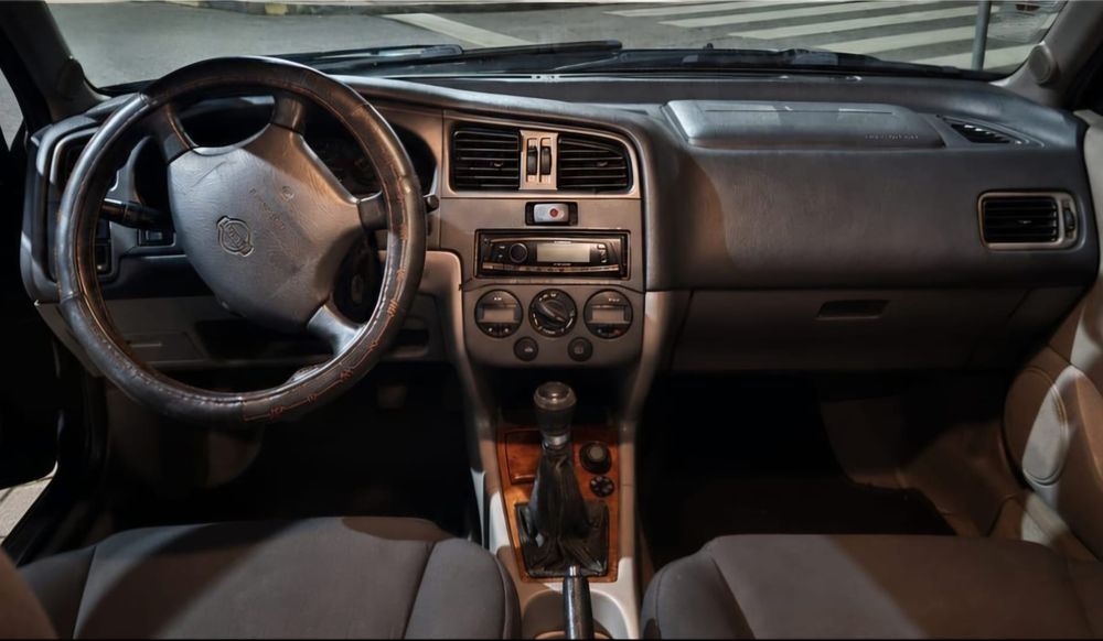 Nissan Primera — fotografia 5