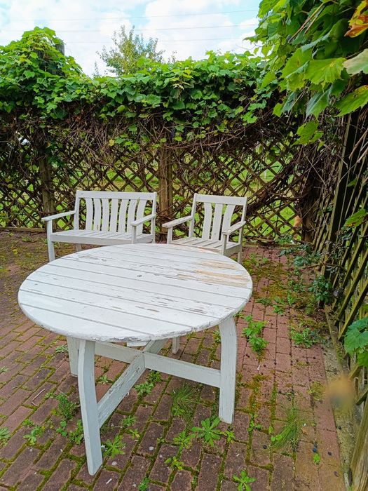 Meble ogrodowe drewniane