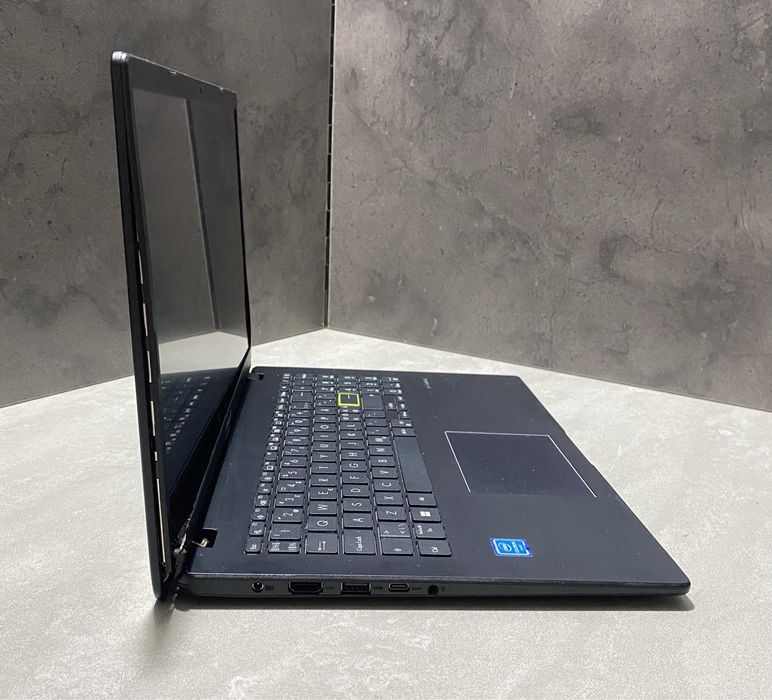 Ноутбук Asus R552M 14" FullHD/ 4GB RAM/64GB SSD! N2951