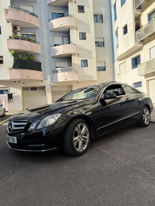 Mercedez e220 impecavel