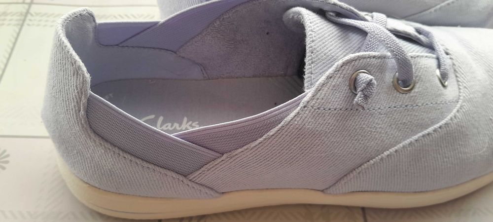 Нові кеди Clarks