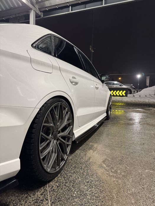 Audi A3 8V sedan model 2017r
