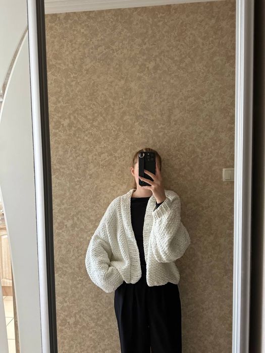 Кардиган з плюшевої пряжі ручної роботи, молочного кольору