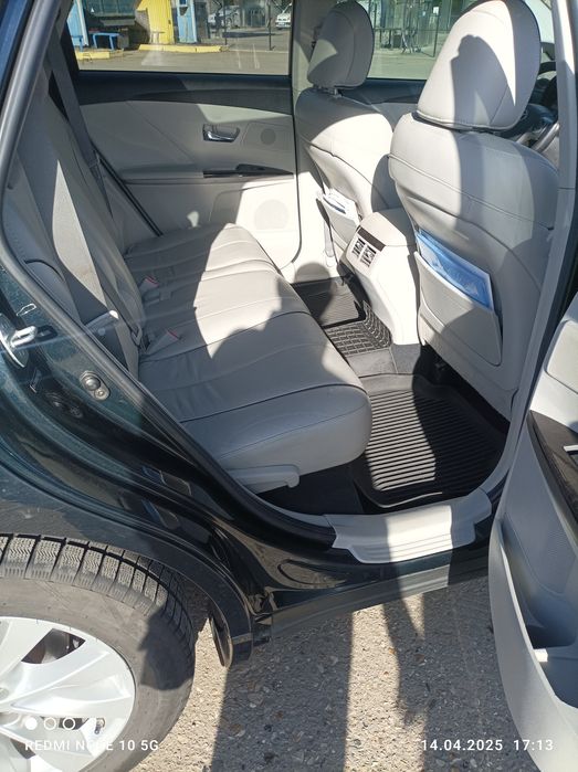Продам Toyota Venza