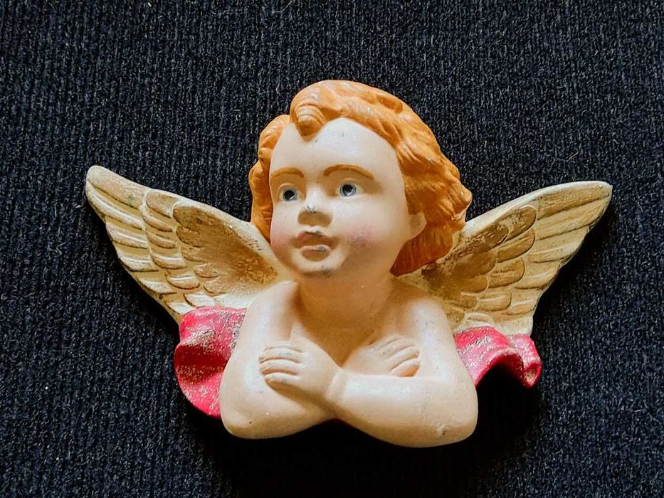 Figura em gesso de anjo para pendurar