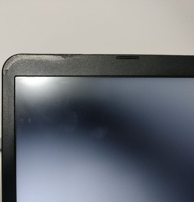 ASUS VivoBook 14 (E406MA)