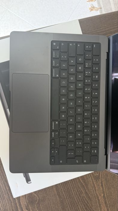 MacBook Pro 14" M4 Pro (24GB / 512GB) – Bateria 100% / Como Novo