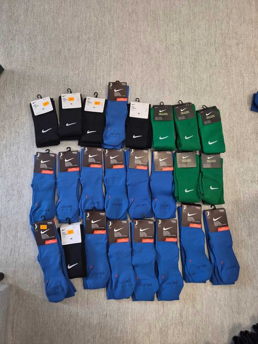Sprzedam getry piłkarskie Nike pakiet 24 pary NOWE