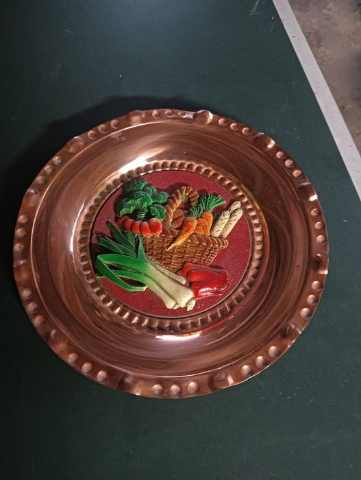 Prato ornamental em cobre
