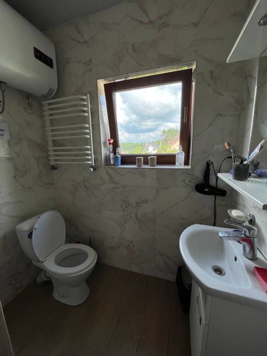 оренда 1 кімнати в особняку в Новояворівську