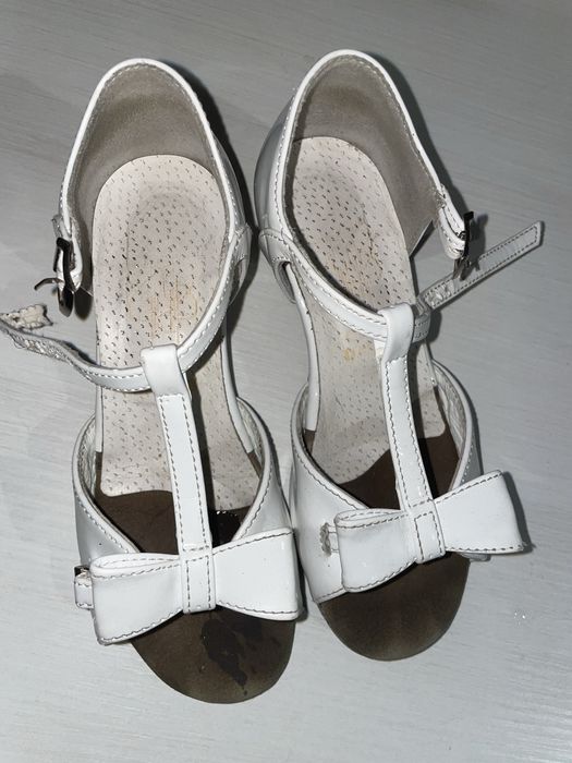 Туфлі для бальних танців