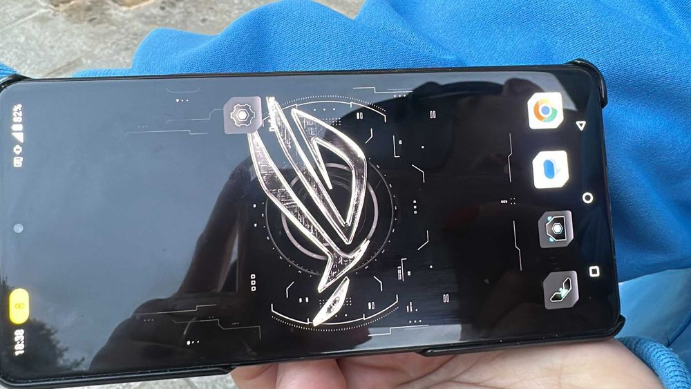 Asus ROG Phone 8