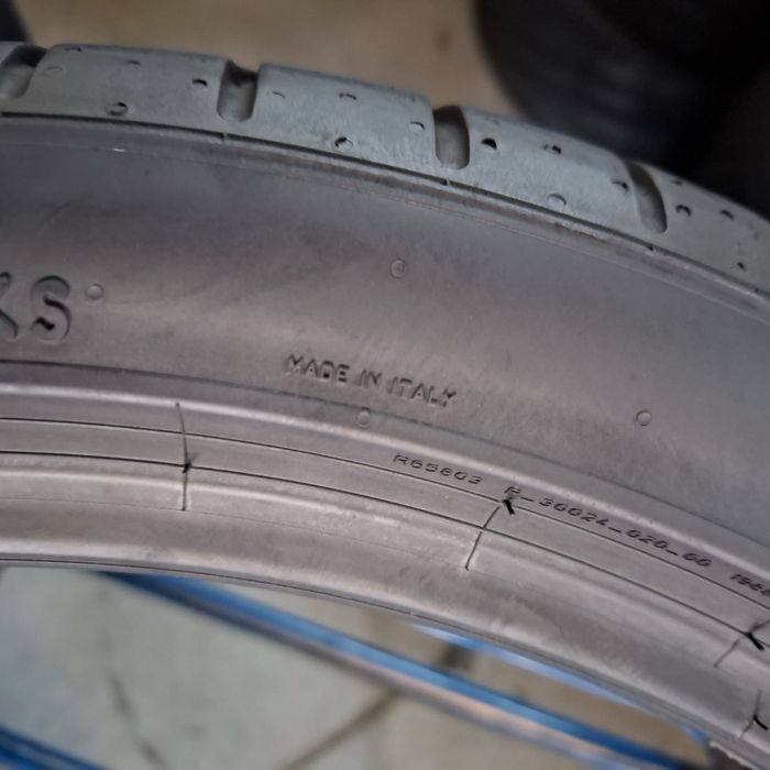 235/40/19 R19 Pirelli PZero PZ4 4шт