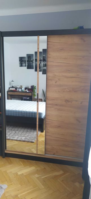 Szafa przesówane drzwi