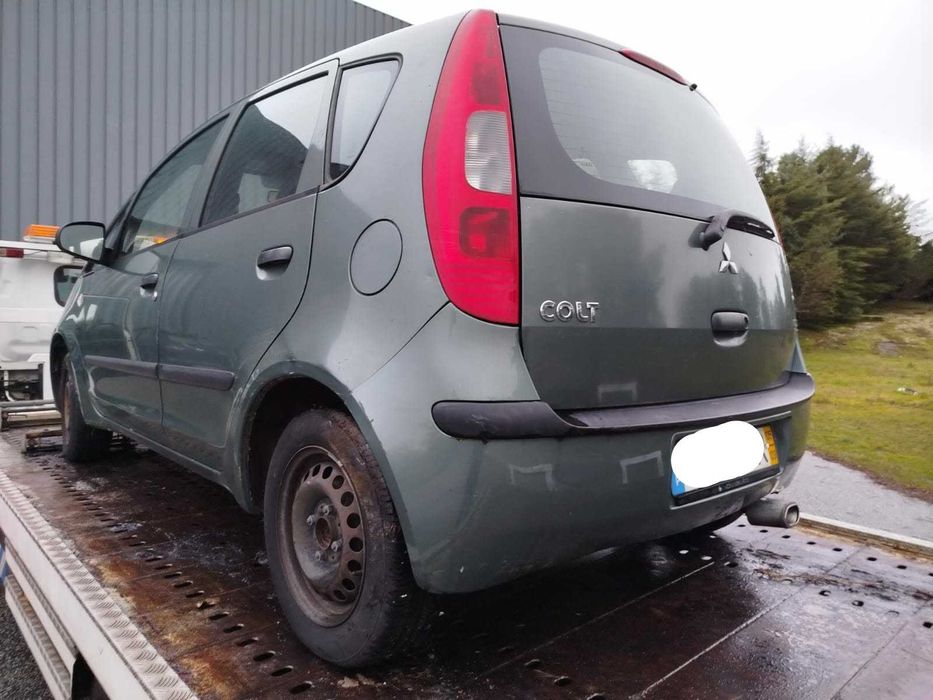 Para peças Mitsubishi Colt 1.5 DI-D Ano 2005