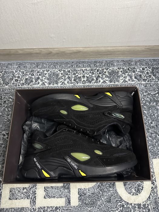 Raf simons cylon 44 black