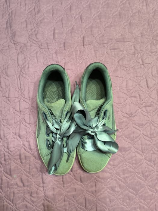 Sapatilhas puma com laço