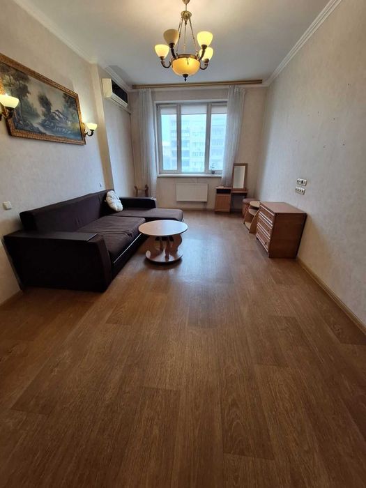 Без%. Продам 2х кімнатну квартиру по просп. Науки 30 в Голосіївському районі