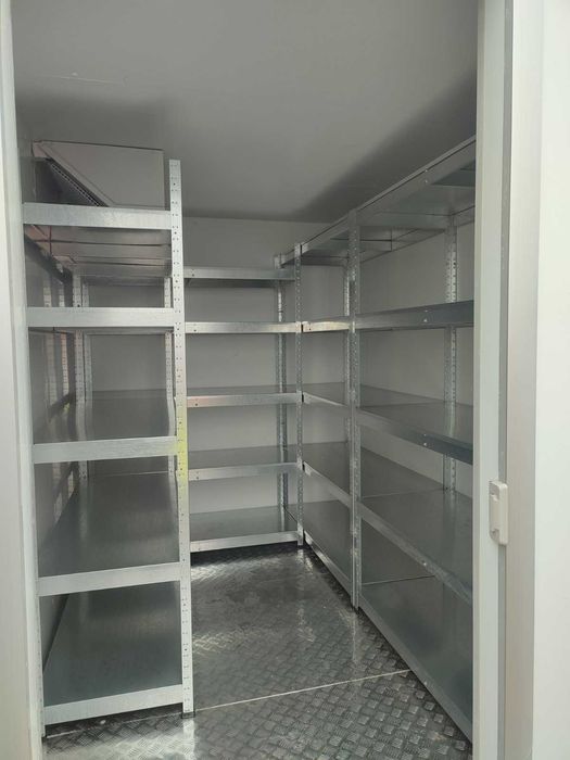 Стелажі на склад. Складські стелажі