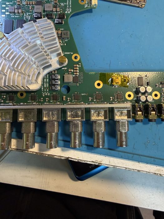 РЕМОНТ Atem Mini Pro Extreme usb sdi hdmi audio відео мікшер Hollyland