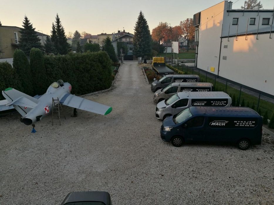 Wynajem busów / wypożyczalnia busów