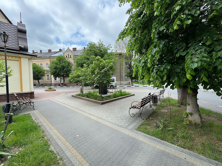 Продаж 2-кімнатної квартири в новобудові, центр Стрия
