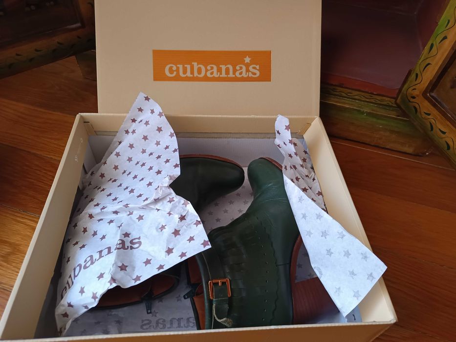 Botas em pele de marca, nº37 (Made In e Cubanas)