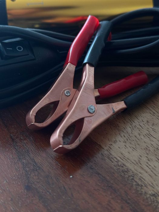 Praktyczna PRZENOŚNA Pompa GŁĘBINOWA 12V Zasilanie Akumulatorowe