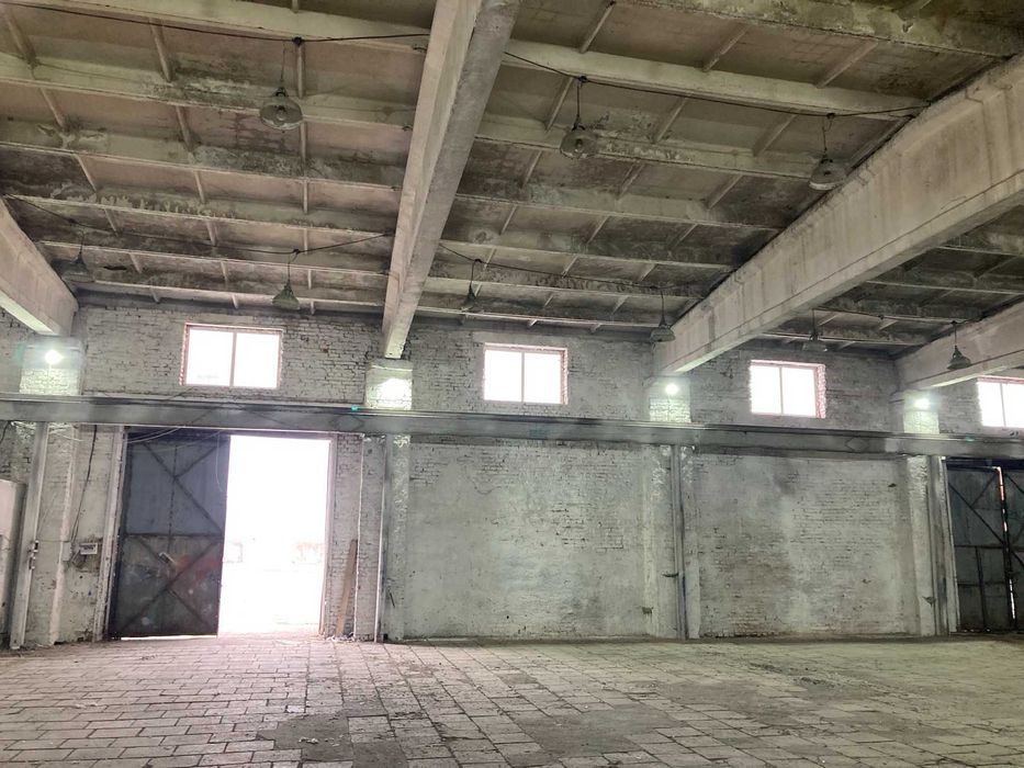 Оренда приміщень від 200 до 3300м2 на території виробничого комплексу