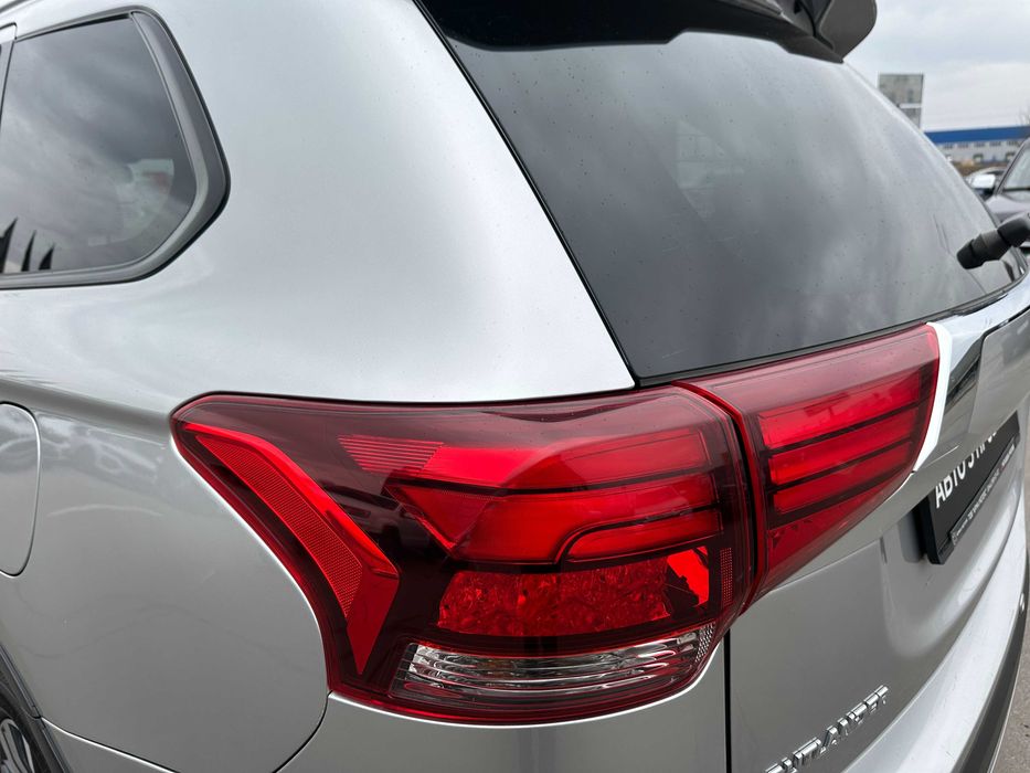 Mitsubishi Outlander Instyle 2022