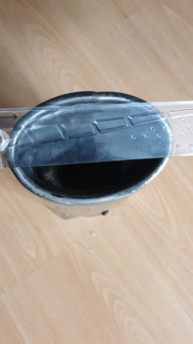 Escape de carro desportivo