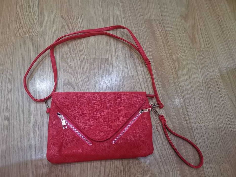 mala vermelha usada uma vez