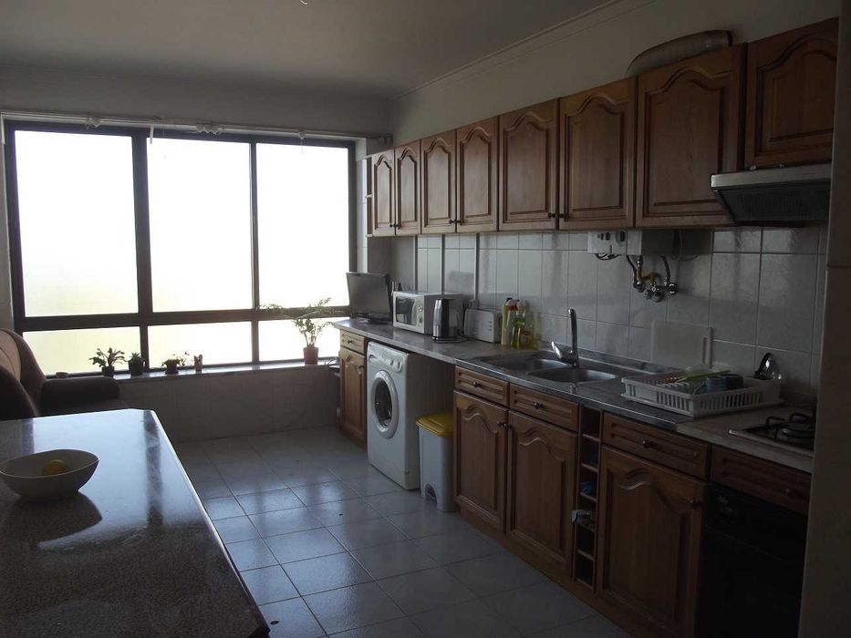 Quarto em apartamento T3