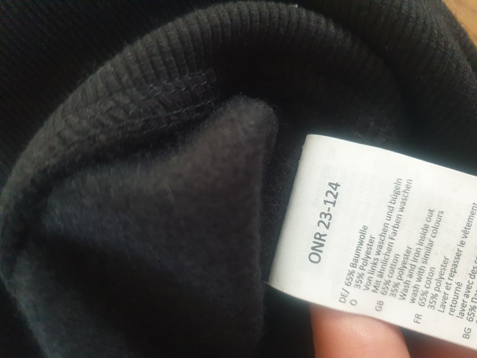 Bluza młodzieżowa M kaptur zamek czarna krzyż krótka