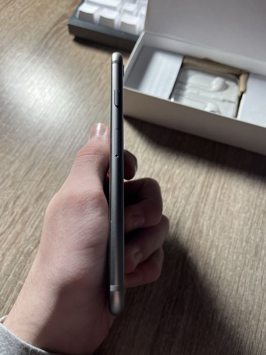 Iphone 6 32gb + наушники