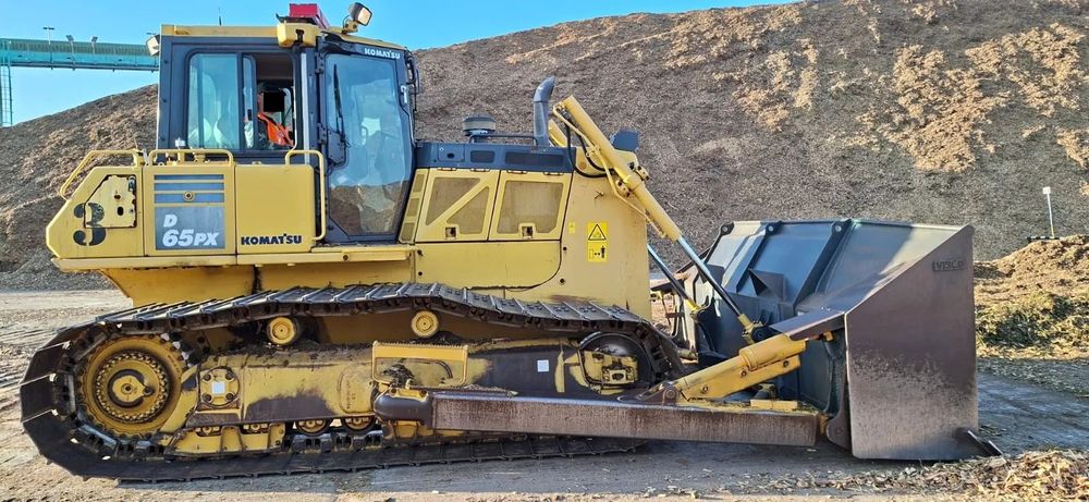 Komatsu D65PX-18  Spycharka Komatsu D65PX-18 LGP