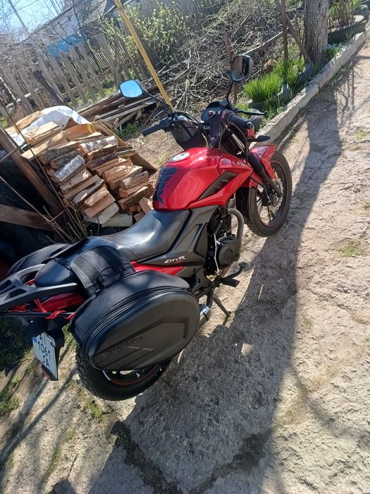 Продам мотоцикл lifan ctr 200