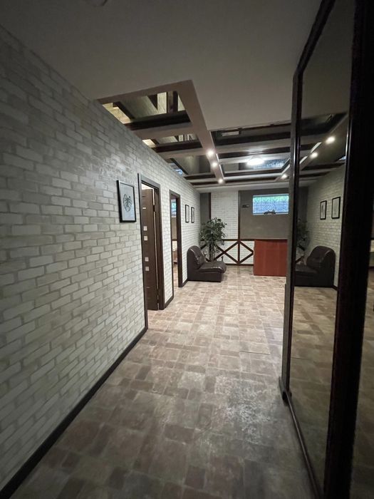 Продаж Комерційного приміщення з ремонтом, басейном. Центральний парк