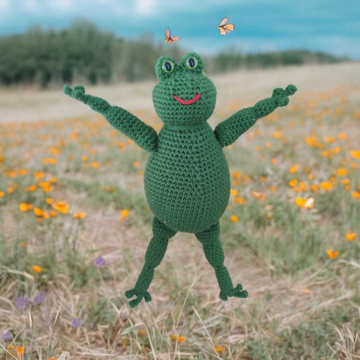 Pleciona maskotka żaba