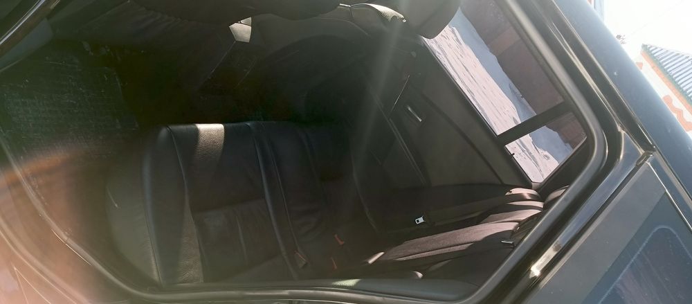 Продам обмен БМВ 525D e61