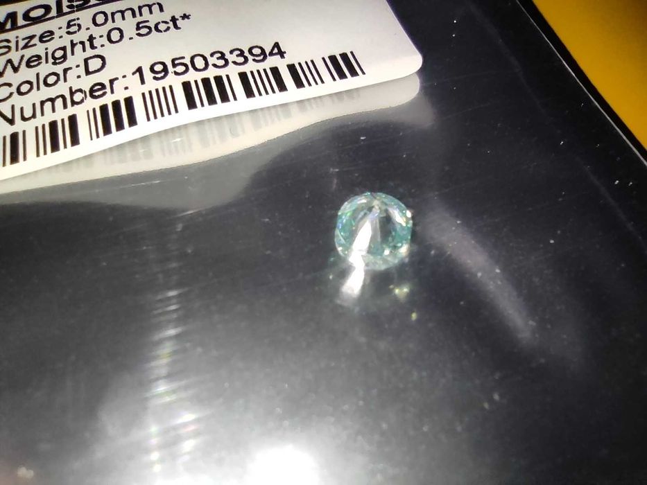 Діамант штучний Moissanit 0,5 карат 5мм D
