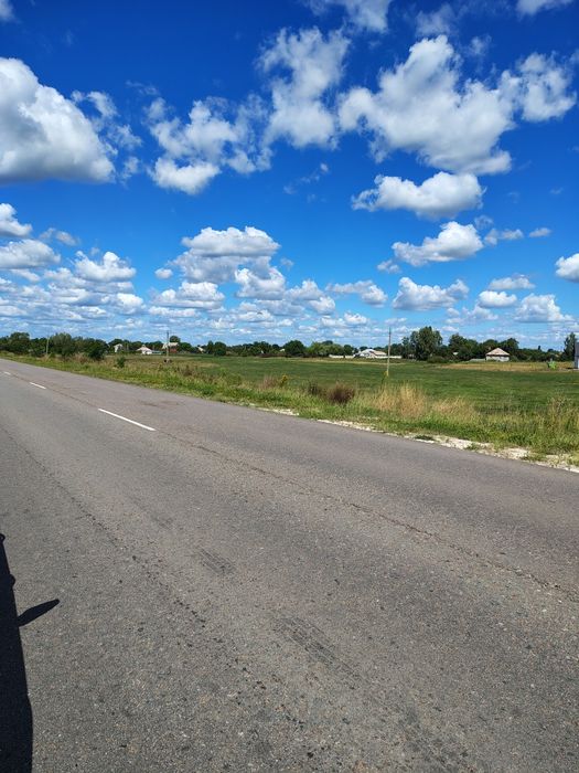 Продам фасад траси Київ Прилукі 140 соток