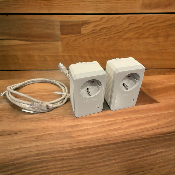 TP-Link TL-PA4010P KIT AV600 Powerline Passthrough – Como Novo