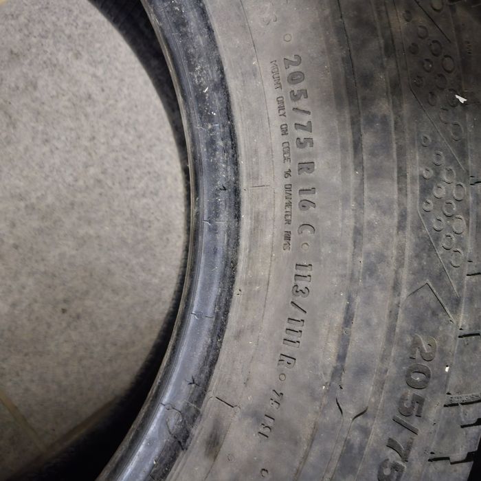 Шини Continental contiVanContact200 205 75 r16c 2019 рік літні