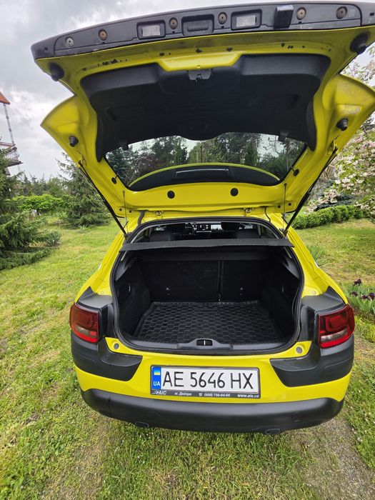 Citroen C4 Cactus 1.6 bluehdi 2016р.