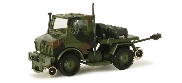 Modelo Roco Mercedes Unimog ferroviário, escala 1:87